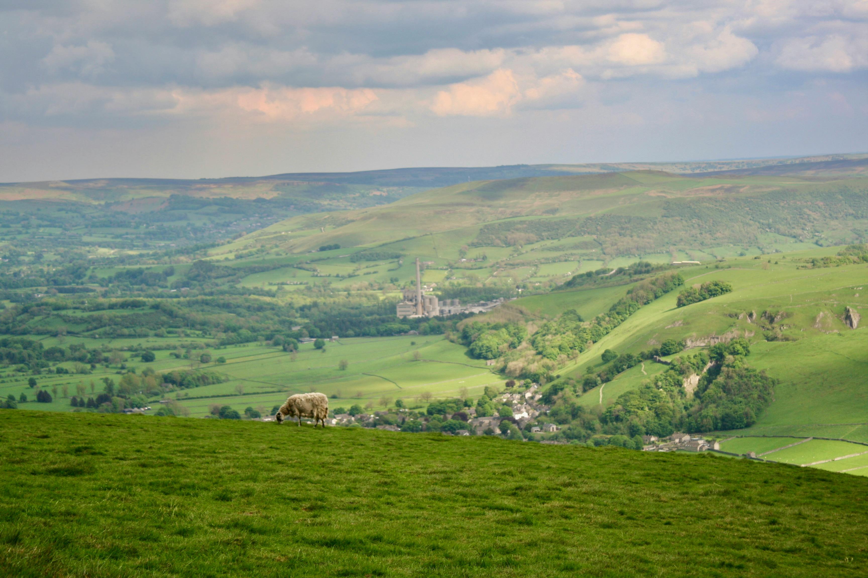 Peak District Nature Escapes Mam Tor