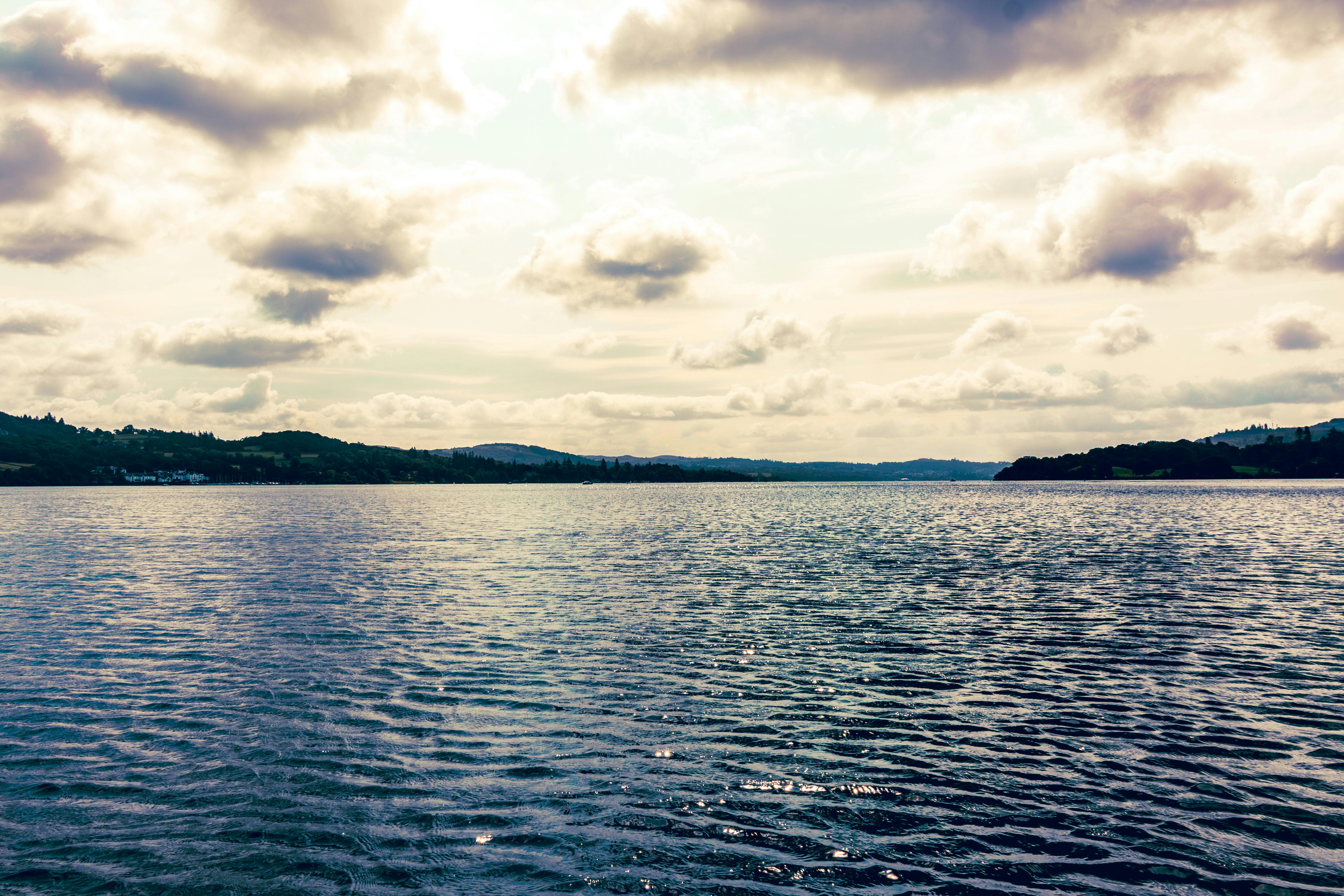 Scenic lakes and hills in the UK countryside